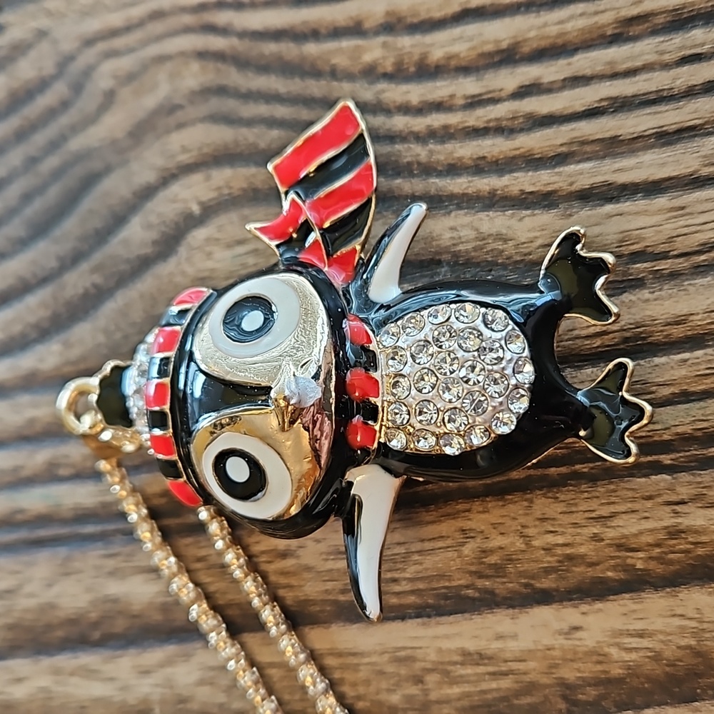 ⛱️Betsey Johnson Rhinestone Penguin Necklace in Black, Red, Gold - Picture 2 of 9